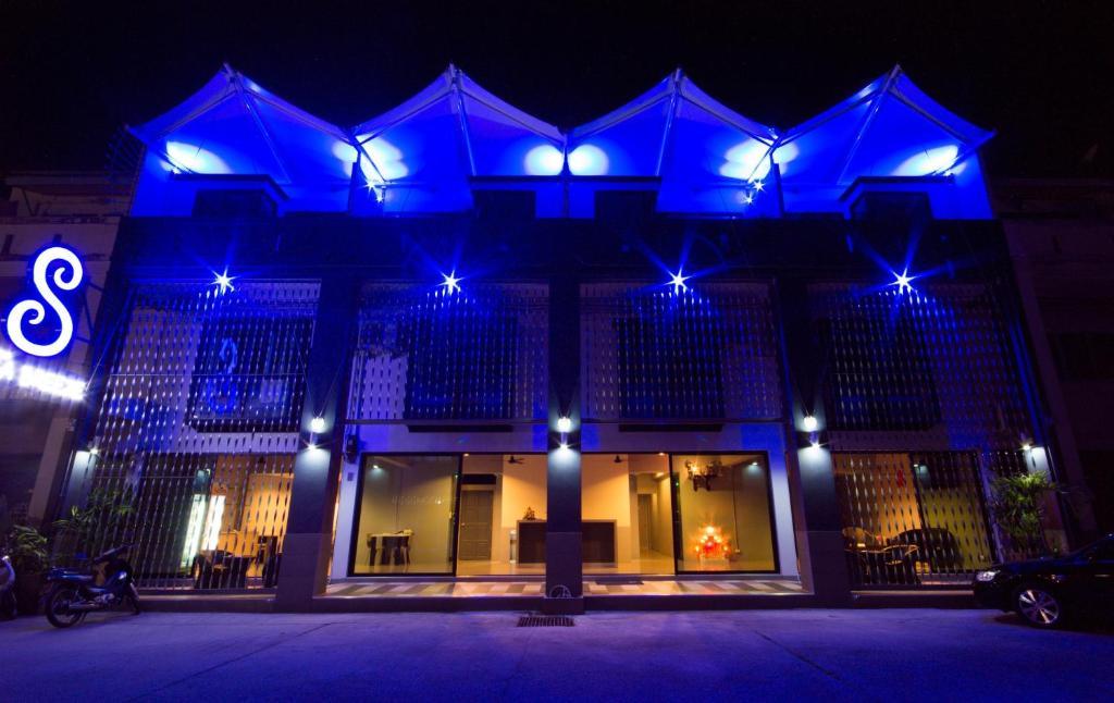 Chalong Sea Breeze Hotel Екстериор снимка